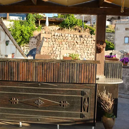 My Story Cave Учисар